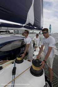 05 07 2012 - New York (USA) - Ocean Krys Race - Speed runs in fornt of NY city