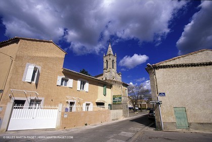Garons
