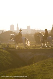 23 02 2007 - Arles, Nathalie Chay, Queen of Arles - Amazone horse riding