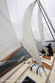 19 05 2010 -  Lanveoc Poulmic (FRA,29) - French Navy School Grand Prix - Pen Duick II