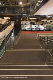 10 12 2013 - Paris (FRA,75) -Paris Boat Show - Beneteau booth