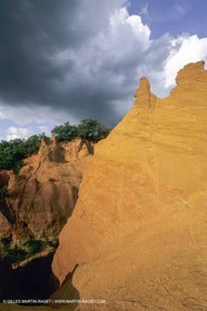 France, Provence, Lubéron, Carrières d'ocre, Colorado Provençal, Rustrel (FRA,84)