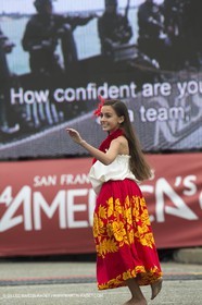 10 08 2013 - San Francisco (USA,CA) - 34th America's Cup - AC Open - Outrigger Canoe Races et Hula Danceperformance at Marina Green Village