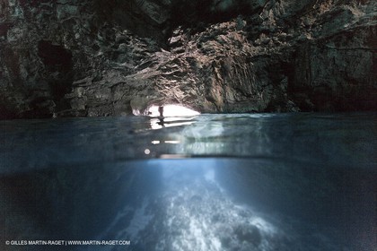 06 05 2009 - Marseille (FRA, 13) - Les Calanques - Morgiou - Le trou du soufleur