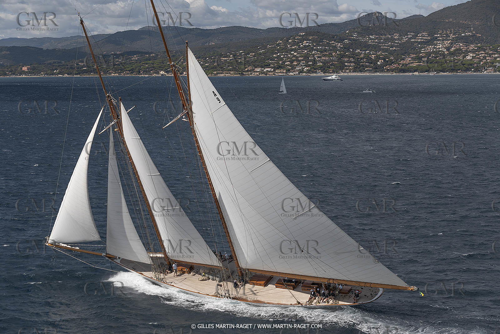 28 09 2022? Saint-Tropez,(FRA,83), Les Voiles de Saint-Tropez 2022 Régate N° 2 poup les modernes, navigation libre pour les grandes goélettes