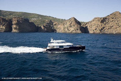 13-07-07 - La Ciotat (FRANCE) - MotorYacht - Chantier H2X