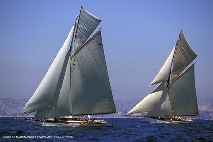 Iona - Partridge - Yachts classiques - Voiles du Vieux Port 2004