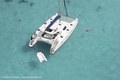 Cruising multihull mooring