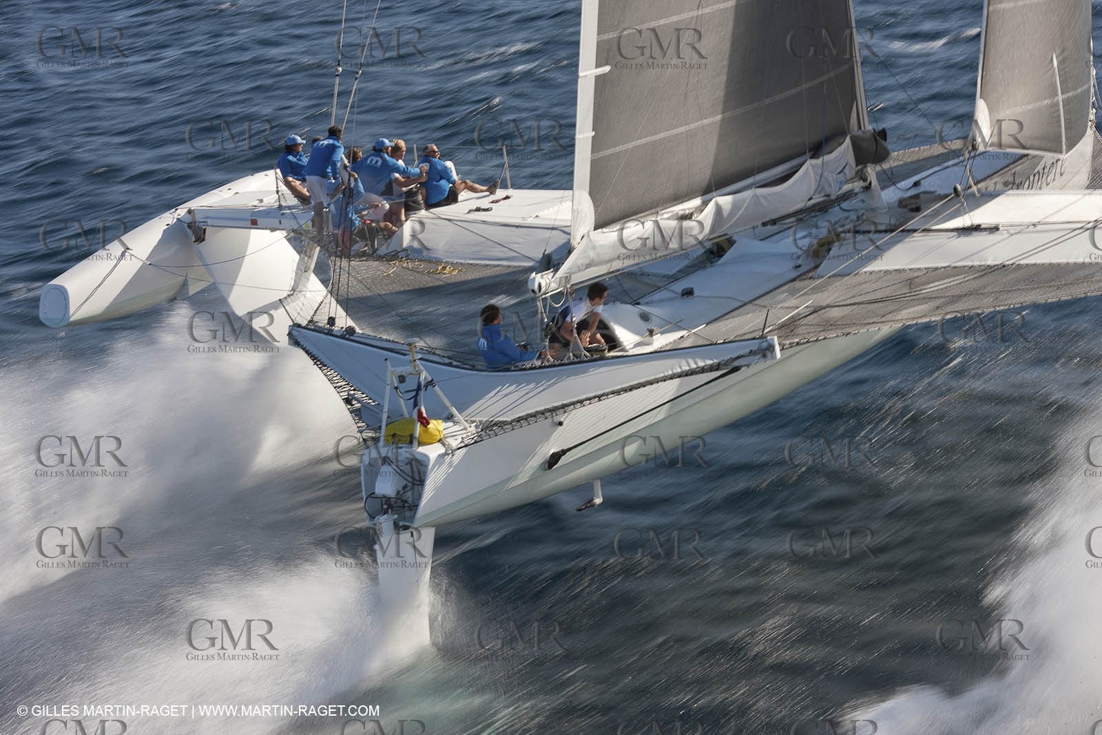 05 09 2009 - Hyères (FRA, 83) Hydroptère beat the overal sailing speed record with a run at 51,36 knts ( subjet to ratification by WSSRC)