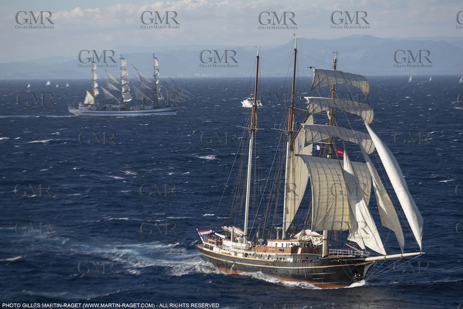 30 09 2013 - Toulon (FRA,83) - Toulon Voiles de Légende - Start towards La Spezia