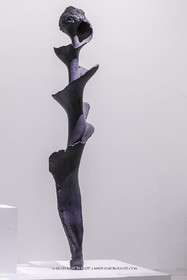 02 05 2023, Paris (FRA), oeuvre de Germaine Richier, Exposition Centre Pompidou 2023,  La Spirale 1957, Bronze, Numéroté 1 6, Fondeur : Susse, Paris, 315 x 58 x 60 cm, Ecolde normale supérieure Paris-Saclay, Gif-sur-Yvette,