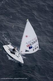 26 04 2007 - Semaine Olympique Française 2007 - Hyères - Jour 5 - Team France - Laser Radial - Brain Solenne