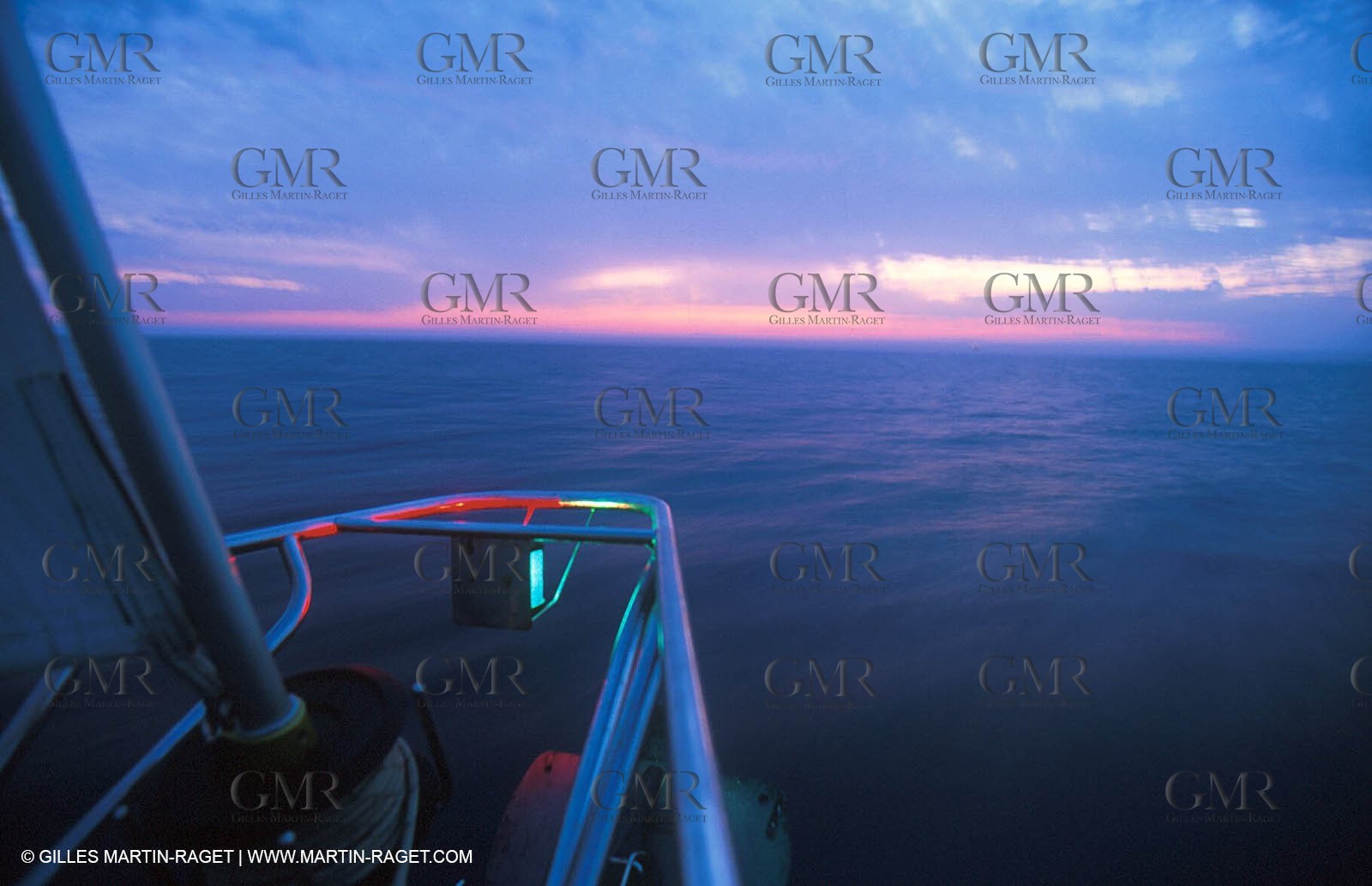 Crusing monohull sailing