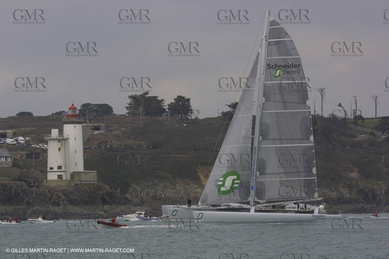 Geronimo - Jules Verne Trophy 2001 start - Brest
