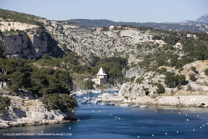 Calanques - Iles de Marseille - Port Miou