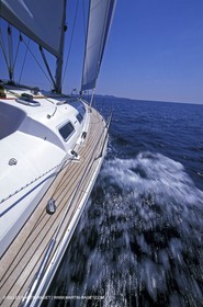 Crusing monohull sailing