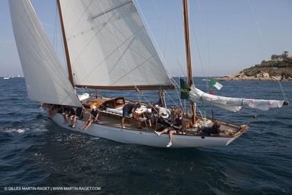 30 09 2011 - Saint Tropez (FRA, 83) - Voiles de Saint Tropez - Yachts classiques - Day 4