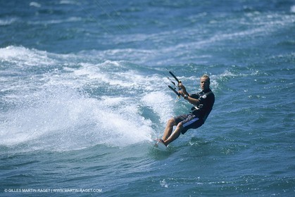 Watersports, Kite surfing