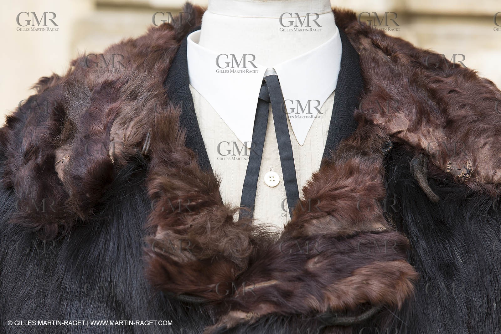 31 10 2013 - Ansouis (FRA,84) - Ansouis castle - Costumes of the exhibit Men costumes