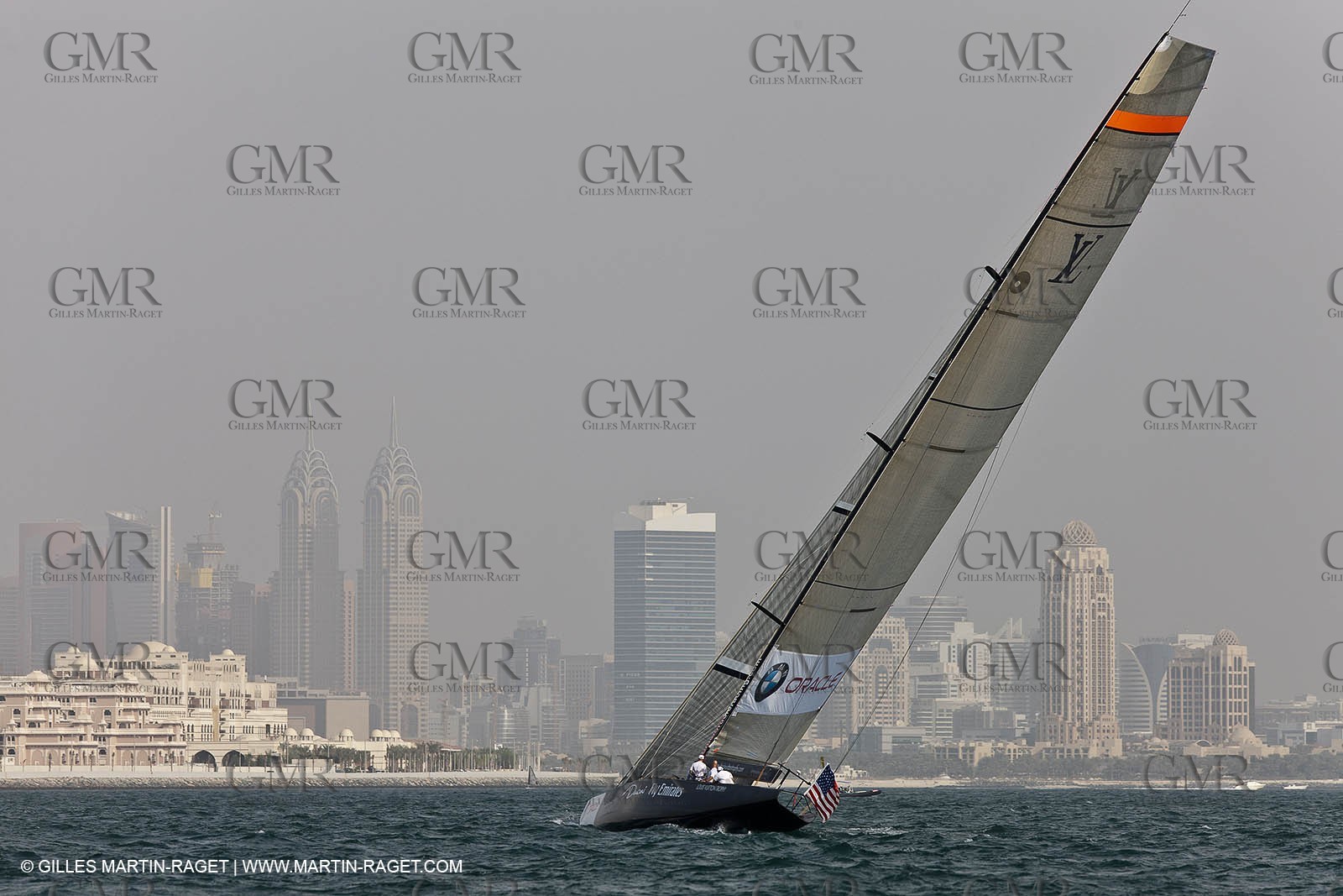 15 11 2010 - Dubai (UAE) - Dubai Louis Vuitton Trophy -  BMW ORACLE Racing Vs Artemis