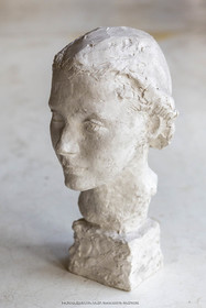 20 07 2020, St Rémy de Provence (FRA,13), Oeuvre de Germaine Richier, Buste n° 15 1933 ou 1934, plâtre de tirage, collection particulière
