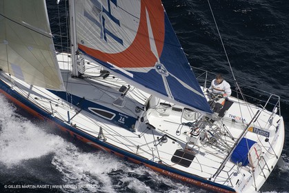 06-26-2007 - FIGARO II - THEOLIA - Skipper : Robert Nagy - Training off Marseille (south France) with strong wind conditions