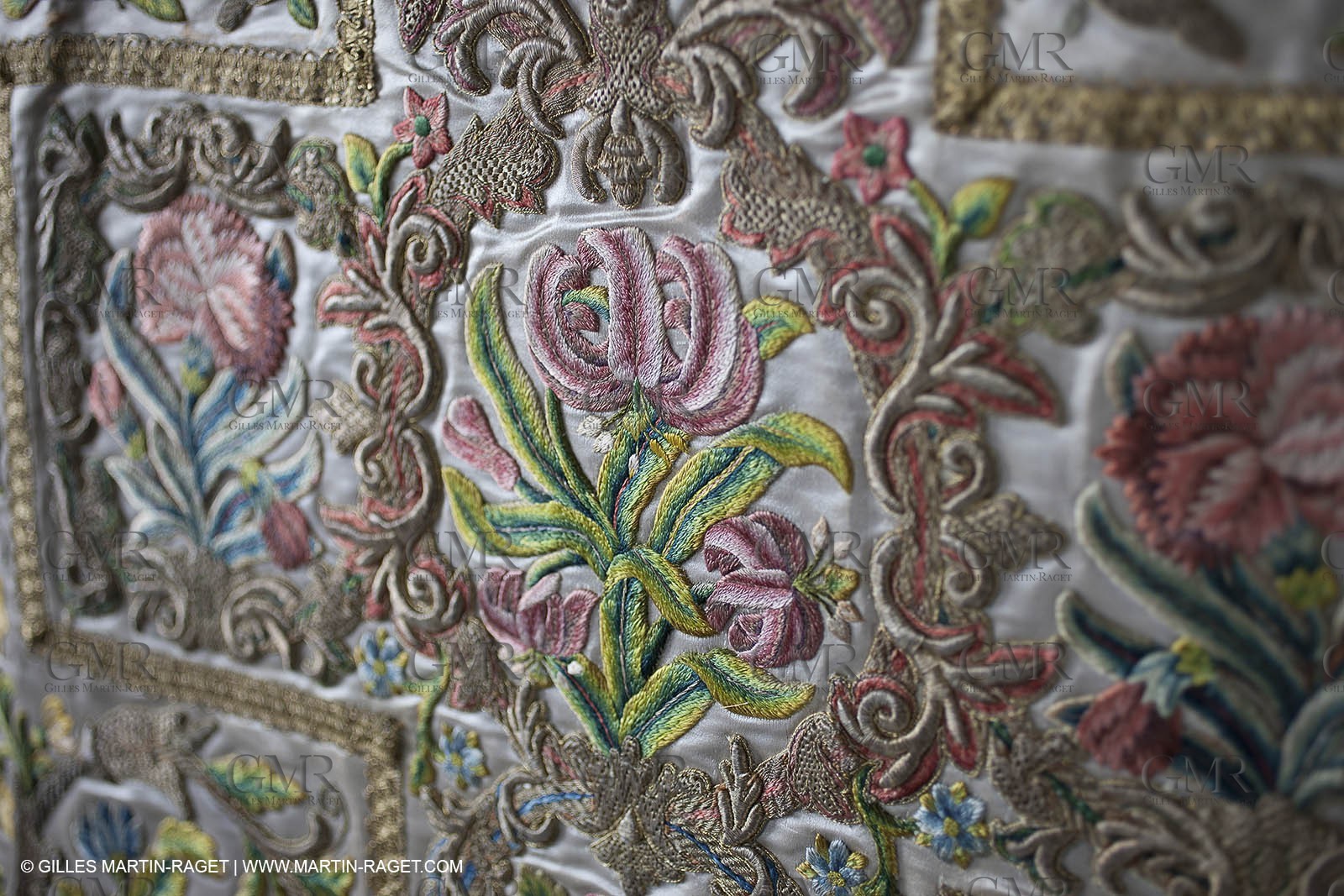 04 02 2013 - Marseille(FRA,13), Notre Dame de la Garde, liturgical clothing