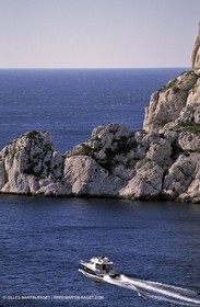 H20 Yachting catamaran