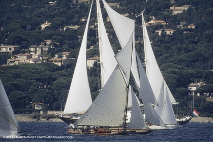 Sailing, Classic yachts (for yacht names check keywords)
