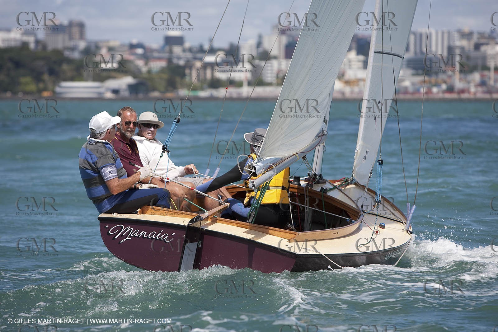 21 01 2009 - Auckland (NZL) -  Louis Vuitton Pacific Series - BMW ORACLE Racing - Training