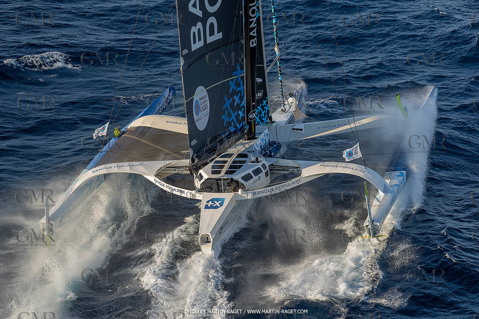 Banque Populaire devant Marseille