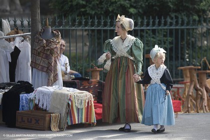 06 07 08 - Arles (FRA, 13) - Traditional costume of Arles fest