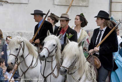 Arlésiennes en costume - Fête des Gardians - Arles