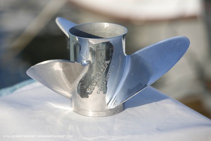 Bateaux à moteur, entretien technique