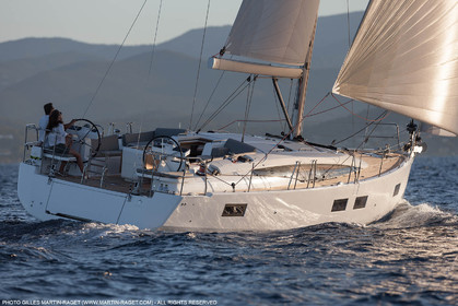 28 08 2016, Hyères (FRA,83), Chantier Jeanneau, Jeanneau Yacht 51