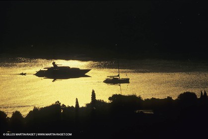 Super Motor Yachts,