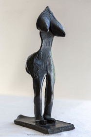 12 07 2020, St Rémy de Provence (FRA, 13) Oeuvre Germaine Richier, Femme Sein, 1955, EA