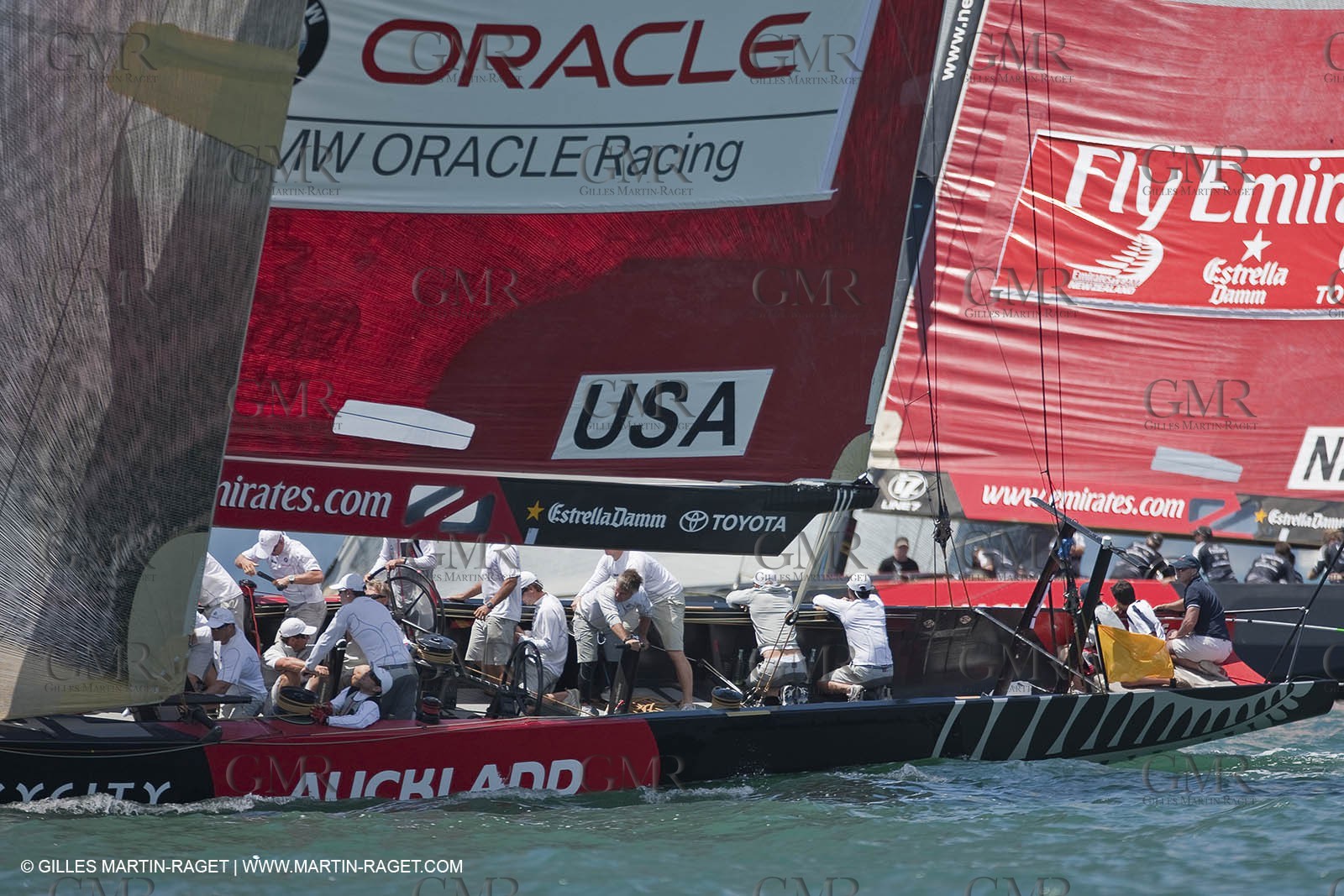 23 01 2009 - Auckland (NZL) -  Louis Vuitton Pacific Series - BMW ORACLE Racing-Tuning up onboard Emirates Team New Zealand yacht