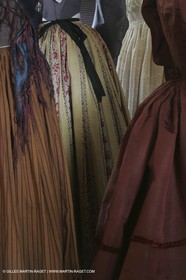 May 2004 - La Tour d'Aigues (FRA, 84) - Old costumes for women of the South exhibition