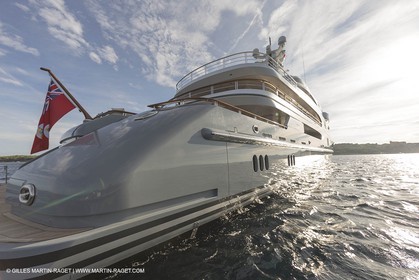 21 09 2014 - Cannes (FRA,83), Motor yacht TV