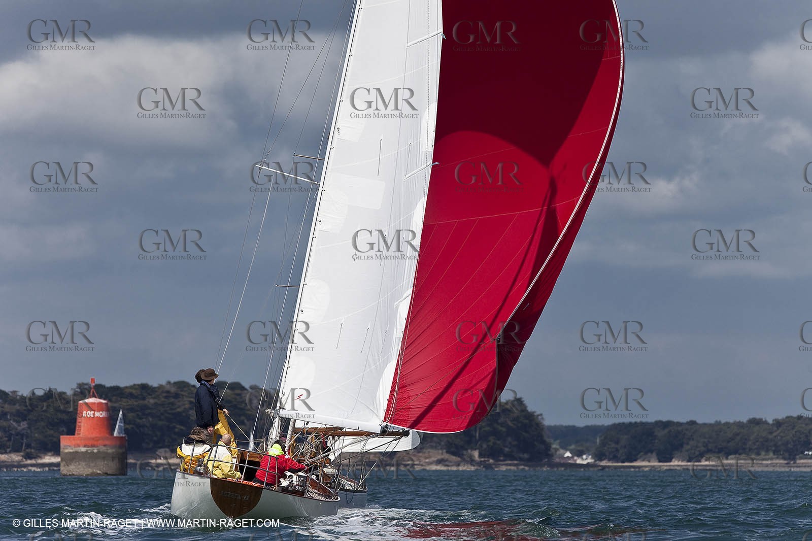 01-05-10 - Le Bono (FRA,56) - Regate Classique -Acteia II - Maica