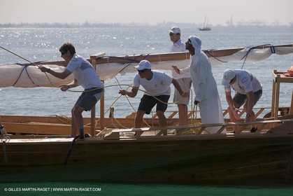 20 11 2010 - Dubai (UAE) - Dubai Louis Vuitton Trophy - Courses de boutres traditionnels pour les équipes engagées