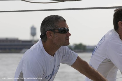 05 07 2012 - New York (USA) - Ocean Krys Race - Speed runs in fornt of NY city