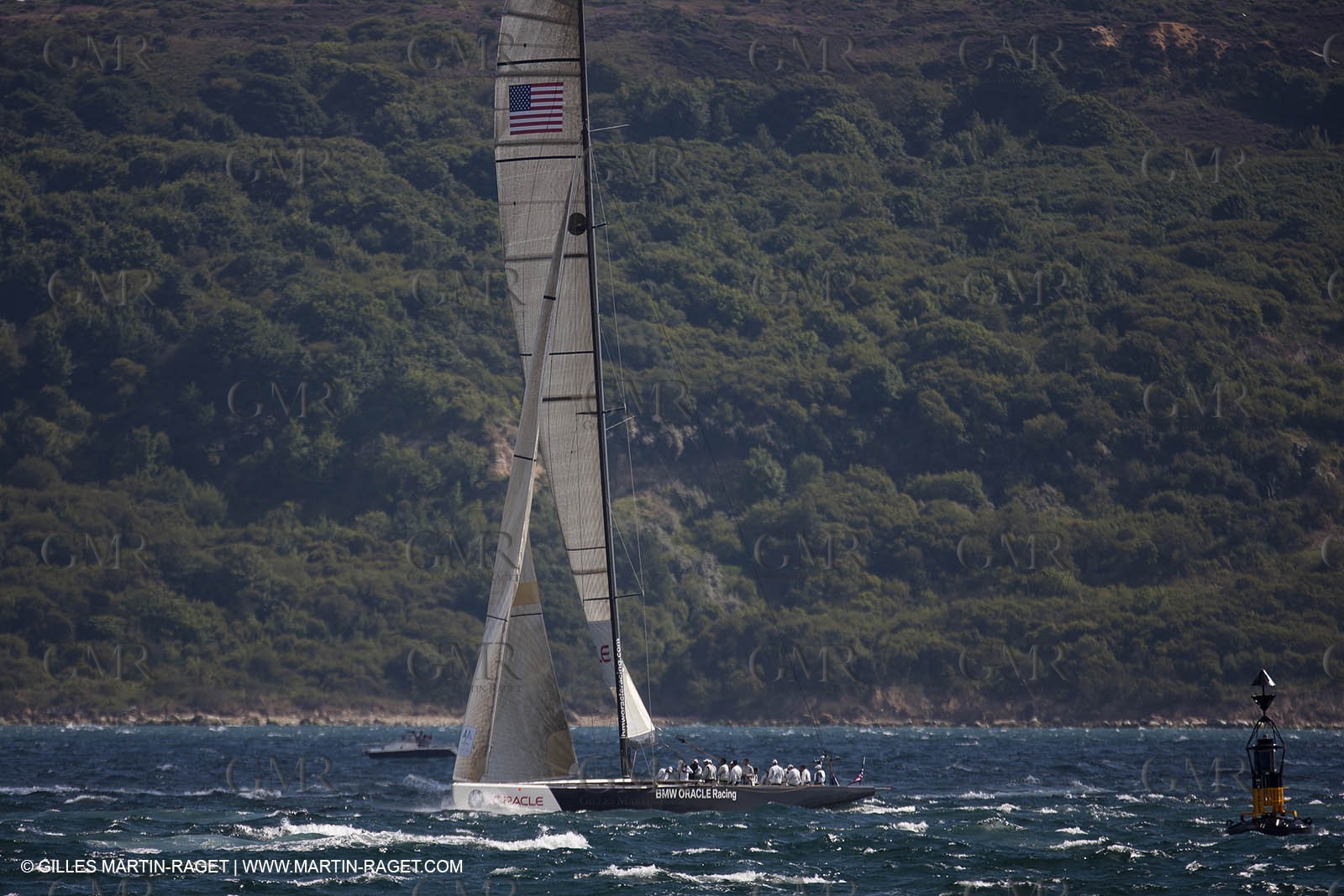 05 08 2010 - Cowes (UK, IOW) - The 1851 Cup -  BMW ORACLE Racing -  - Round The Island Race - Back in the Solent.