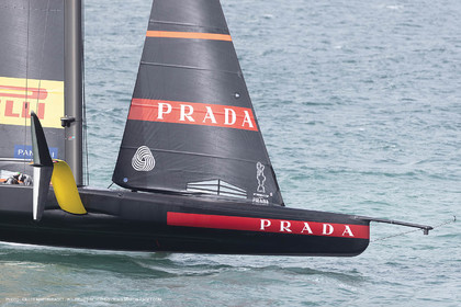 10 12 2020 - Auckland (NZL) - 36th America's Cup - Practice Sessions - Day 2 -Luna Rossa Prada Pirelli Team