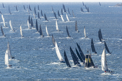 28 09 2022? Saint-Tropez,(FRA,83), Les Voiles de Saint-Tropez 2022 Régate N° 2 poup les modernes, navigation libre pour les grandes goélettes