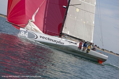 01 06 2010 - Port Camargue (FRA,30) - Class 40 Vecteur Plus, entraînements