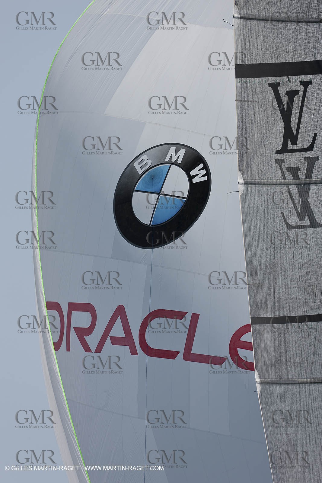 23 01 2009 - Auckland (NZL) -  Louis Vuitton Pacific Series - BMW ORACLE Racing-Tuning up onboard Emirates Team New Zealand yacht