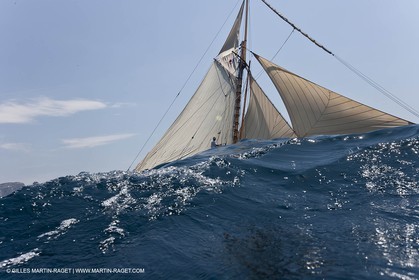 Sailing, Classic yachts, Voiles Vieux Port 2009, Marseille (FRA)