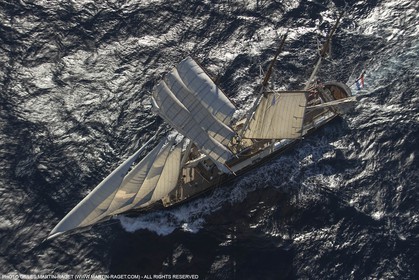 30 09 2013 - Toulon (FRA,83) - Toulon Voiles de Légende - Start towards La Spezia - Royal Elena
